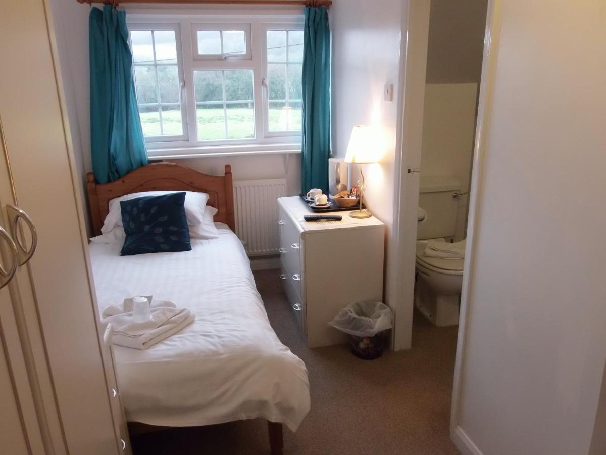 Betty Cottles Inn Okehampton Zewnętrze zdjęcie